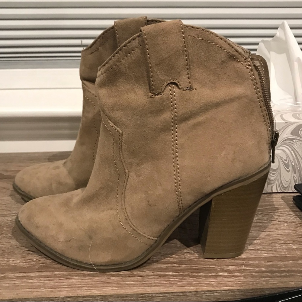 Short beige booties
